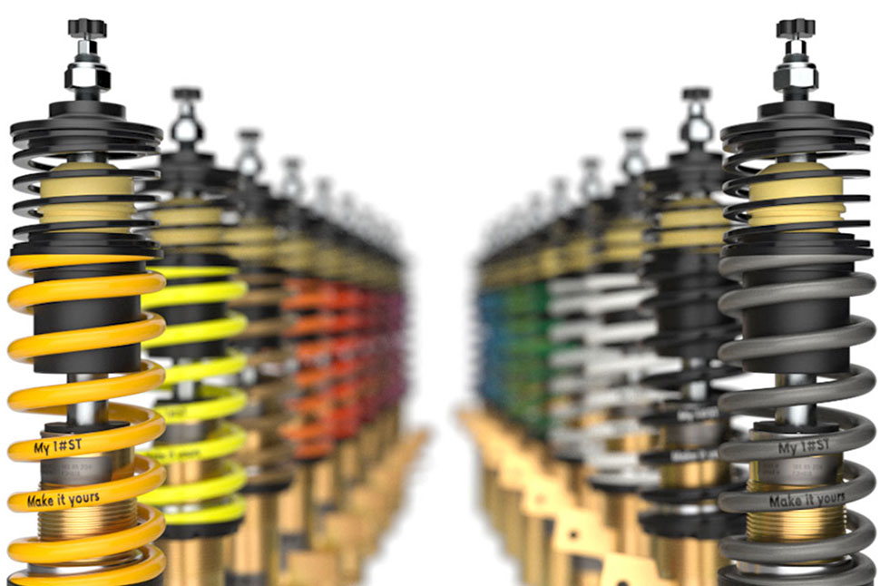 The ST XTA plus 3 coilover suspension is also part of the „Make it Yours“ program. The suspension can be ordered from specialist dealers or directly from the ST suspensions website with suspension springs in various surface colors.